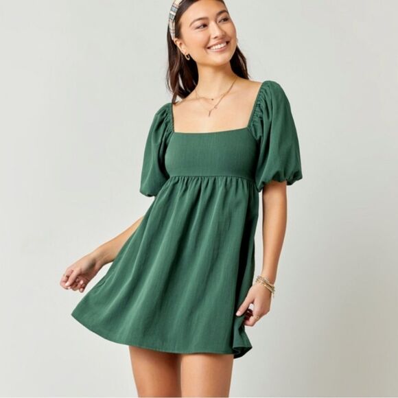 Francesca’s Alexia bow back mini dress green L NWT - Picture 2 of 8